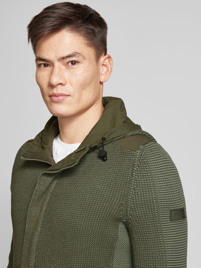 Marc O'Polo Regular Fit Strickjacke aus reiner Baumwolle mit Kapuze Oliv 3