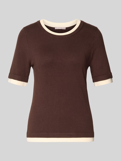 Produktfoto, Slim Fit Strickshirt aus Viskose-Mix von Christian Berg Woman in Braun mit cremefarbenen Bündchen, feiner Stoff, Halbarm, Rundhalsausschnitt, 2-in-1-Optik