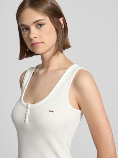 Tommy Jeans Top o kroju slim fit z mieszanki bawełny Złamany biały 3