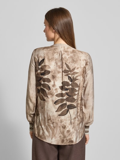 Emily Van den Bergh Blusenshirt aus Viskose mit V-Ausschnitt Mittelbraun 5