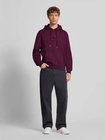 Calvin Klein Jeans Regular Fit Hoodie mit Logo-Patch Modell 'Fleece' Pflaume 1