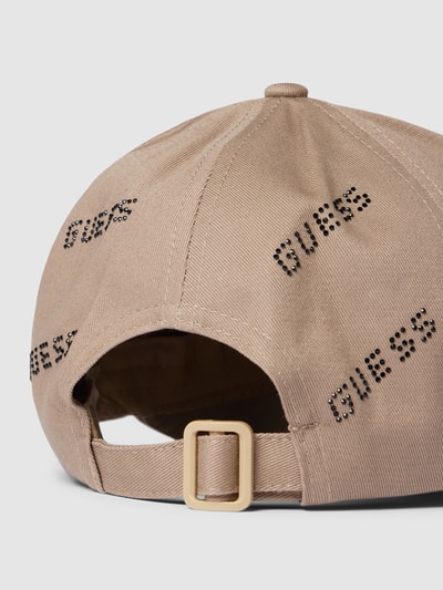 Guess Activewear Basecap mit Label-Details aus Strasssteinen Beige 3