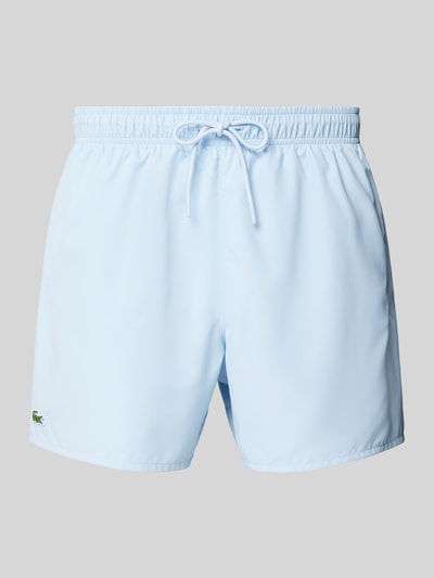 Lacoste Regular Fit Badeshorts mit Logo-Badge Hellblau 1