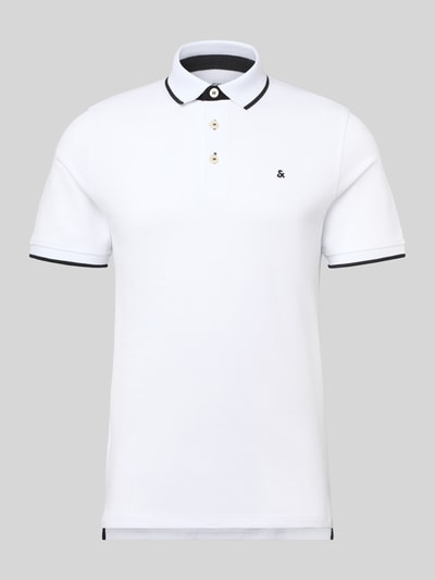 Produktfoto, Slim Fit Poloshirt mit Viskose-Anteil Modell 'Paulos' von JACK & JONES, weiß, Baumwoll-Mix, Polokragen, kurzärmelig, Logo-Stitching