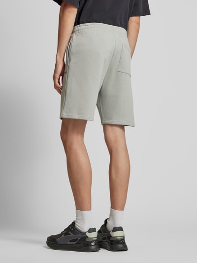 Only & Sons Regular Fit Sweatshorts mit fixierten Bügelfalten Hellgrau 5