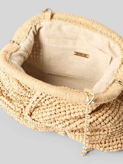 Produktfoto, Handtasche Handbag in Flecht-Optik Modell 'Sita' von Mango, offenes Hauptfach, Ketten-Optik, Abnehmbarer Trageriemen, Maße: Breite 23 cm, Länge 15 cm, Tiefe 8 cm, Schulterriemen 107 cm, strukturierte Oberfläche, naturfarbener Flecht-Style