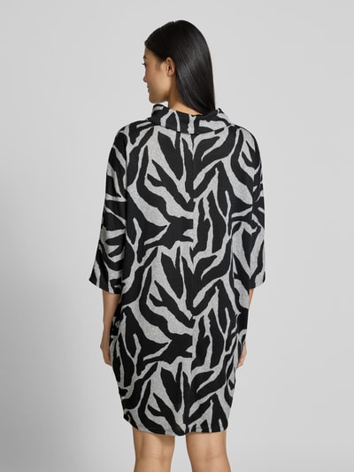 Apricot Relaxed fit gebreide jurk met wijde col Lichtgrijs - 5