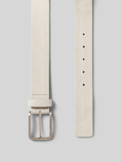 Produktfoto, Gürtel aus echtem Veloursleder Modell 'VERED-SD-PERF_SZ35' von BOSS in Beige mit feiner Struktur, Dornschließe, unifarben