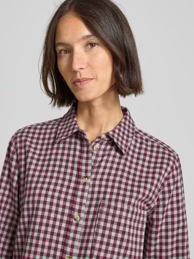 Christian Berg Woman Regular Fit Hemdbluse mit Brusttasche Kirsche 3