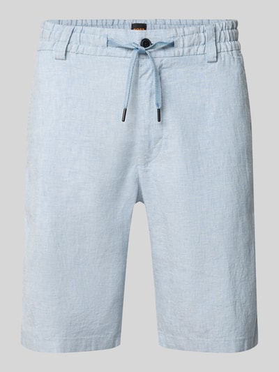 Produktfoto, Tapered Chinoshorts aus Leinen-Mix Modell 'DS_3S' von BOSS Orange, hellblau, Flammgarn-Struktur, Label-Patch, elastischer Bund mit Tunnelzug, seitliche Eingrifftaschen, Paspeltaschen, Knopf und Reißverschluss, Materialverarbeitung: Leinen-Mix