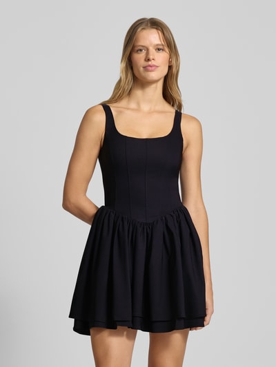 Only Sukienka mini taliowana z dekoltem w łódkę model ‘SOEMO’ Czarny 4