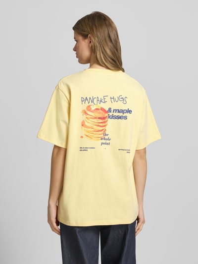 OH APRIL Oversized T-Shirt mit Rundhalsausschnitt Modell 'Pancake' Pastellgelb 5