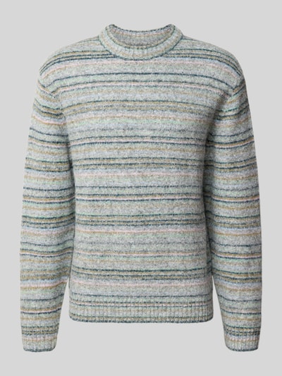 Produktfoto, Regular Fit Strickpullover mit Baumwoll-Anteil von MCNEAL in Grau mit feinen Streifen, gerippte Abschlüsse, elastischer Material-Mix.