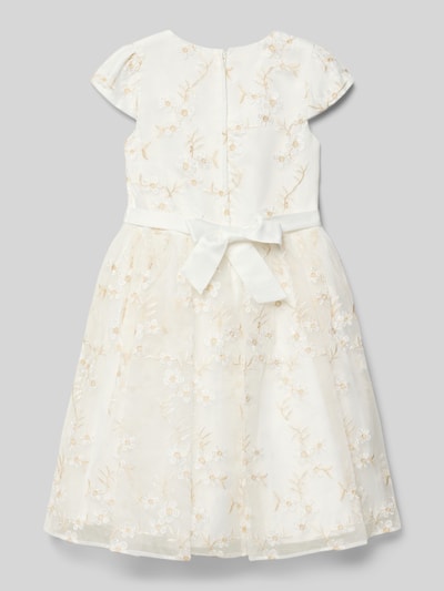 Mädchen trägt Midikleid mit Rundhalsausschnitt von DANAMADE, taillierter Schnitt, Nahtreißverschluss, Schleifen-Detail, Rückenlänge 78 cm, Ärmellänge 9 cm, Ganzkörperansicht Rückansicht
