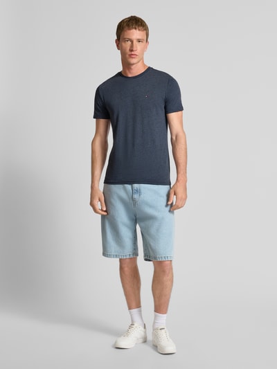 Tommy Jeans Regular Fit T-Shirt aus Baumwoll-Mix Marine Melange 1