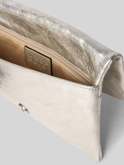Produktfoto, Clutch aus echtem Leder Modell 'Mimos' von Abro in silber mit Zierschleife, Strasssteinbesatz, Hauptfach mit Überschlag, Magnetverschluss, Größe 24x14x3 cm