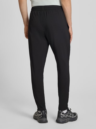 PUMA Performance Tapered Fit Trainingshose mit elastischem Bund Modell 'TAD ESSENTIALS' Black 5