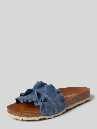 Produktfoto, Slipper aus echtem Leder Modell 'Rocio' von Verbenas mit abgerundeter Passform, Rüschenbesatz, profilierter Sohle, offene Ferse, Absatzhöhe 3 cm, braun-blaue Farbkombination, Damen