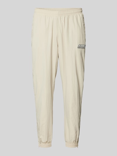 KARL KANI Sweatpants mit elastischem Bund Sand 1