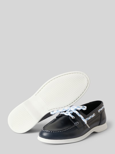 Produktfoto, Loafers aus Leder mit Schnürung von Marc Cain Bags & Shoes, dunkelblau, abgerundete Spitze, weiße Sohle, glattes Echtleder