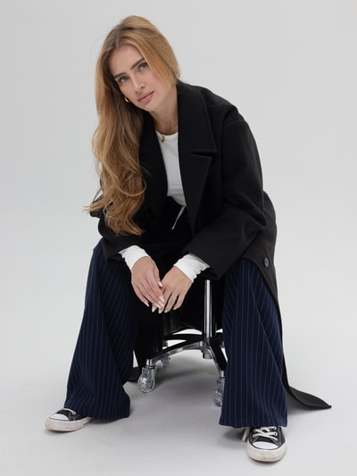 Review Anna von Klinski x REVIEW Langer Wintermantel Black 4