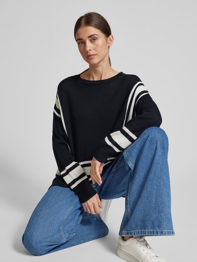 MAERZ Muenchen Oversized Strickpullover mit Rundhalsausschnitt Marine 3