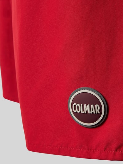 Produktfoto, Badehose mit elastischem Bund Modell 'Solid' von Colmar Originals in Rot mit glatter Textur und markantem Label-Detail.