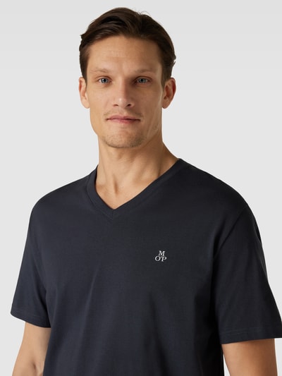 Marc O'Polo T-Shirt mit V-Ausschnitt in unifarbenem Design Dunkelblau 3