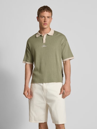 PROHIBITED Relaxed Fit Strick-Poloshirt mit Label-Stitching Gruen 4