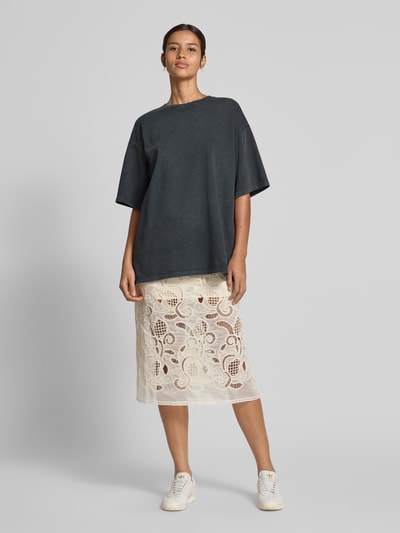 P&C* curated by Anna Schürrle Oversized T-Shirt mit geripptem Rundhalsausschnitt Dunkelgrau 1