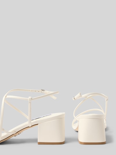 Produktfoto, Sandaletten mit Keilabsatz Modell 'Remmi' von Steve Madden in Creme mit Abgerundete-Spitze, Riemen, Dornschließe, glatte Sohle, Absatzhöhe 6 cm, Damen, Größe 40, Sandalen-Form