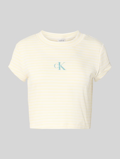 Produktfoto, Cropped T-Shirt mit Streifenmuster und Logo von Calvin Klein Jeans, damski t-shirt z mieszanki bawełny i elastanu, krój krótki, wzór w paski, logo, okrągły dekolt, długość tyłu w rozmiarze S: 39 cm