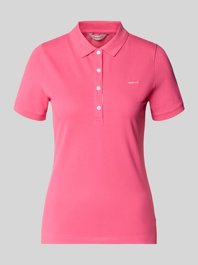 Produktfoto, Slim Fit Poloshirt mit Label-Stitching von Gant in Pink, Baumwoll-Elasthan-Mix, kurze Ärmel, Knopfleiste, Rückenlänge 59 cm bei Größe S