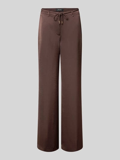 Produktfoto, Schimmernde Wide Fit Hose mit Bindegürtel von Marc Cain in Braun, High Waist, glatte Textur, weites Bein, vor neutralem Hintergrund.