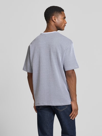 MCNEAL T-Shirt mit Strukturmuster und Rundhalsausschnitt Dunkelblau 5