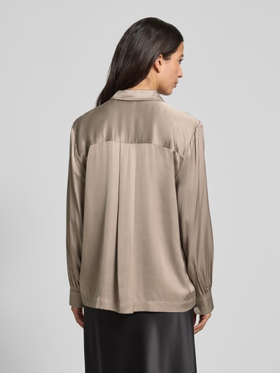 Emily Van den Bergh Regular fit blouse van viscose met knoopsluiting Middenbruin - 5