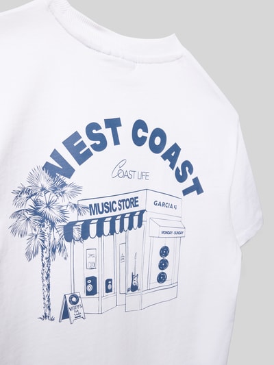Produktfoto, Regular Fit T-Shirt mit Statement-Print von Garcia aus reiner Baumwolle, weiß mit blauem Print, Rundhalsausschnitt, Detailaufnahme