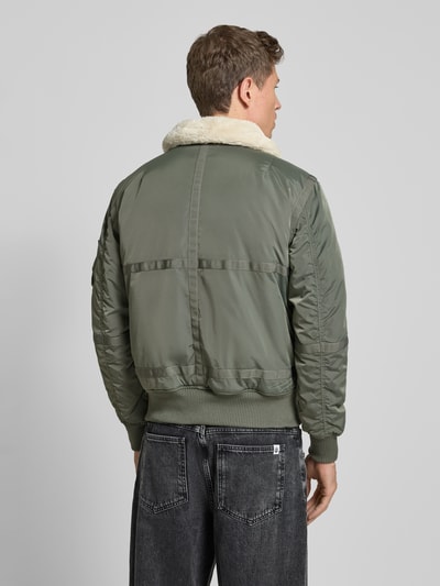 Alpha Industries Bomberjacke mit Reißverschluss und Label-Patch Oliv 5