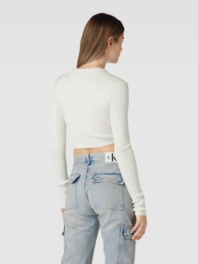 Calvin Klein Jeans Sweter krótki z dzianiny z detalem z logo Écru 5