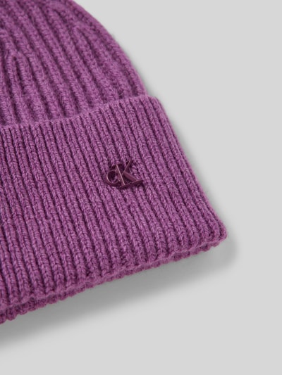 CK Calvin Klein Beanie aus Lammwoll-Mix mit Label-Applikation Lila 2