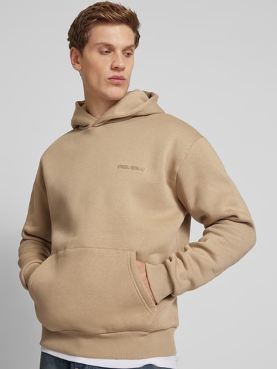 REVIEW Oversized Hoodie mit Label-Detail Taupe 3