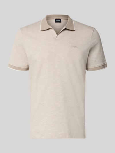 Produktfoto, Regular Fit Poloshirt mit Label-Stitching Modell 'Iwanito' von JOOP! Collection, beige Baumwolle, dezente Struktur, V-Ausschnitt