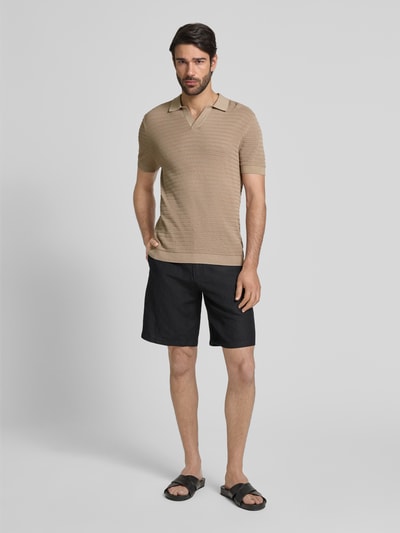 Drykorn Regular Fit Poloshirt mit V-Ausschnitt Modell 'BRAIAN' Beige 1