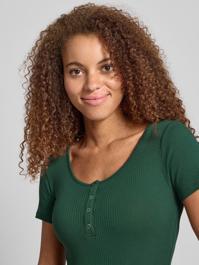 Pieces Slim fit T-shirt van katoenmix, model 'KITTE' Groen - 3