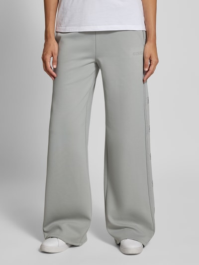 Guess Activewear Sweatpants mit elastischem Bund Modell 'OCTAVIA' Mittelgrau 4
