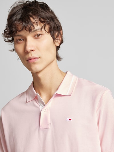 Tommy Jeans Regular Fit Poloshirt mit Logo-Stitching Pink 3