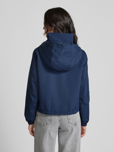 Vero Moda Parka o kroju regular fit z kapturem model ‘ZOA’ Granatowy 5