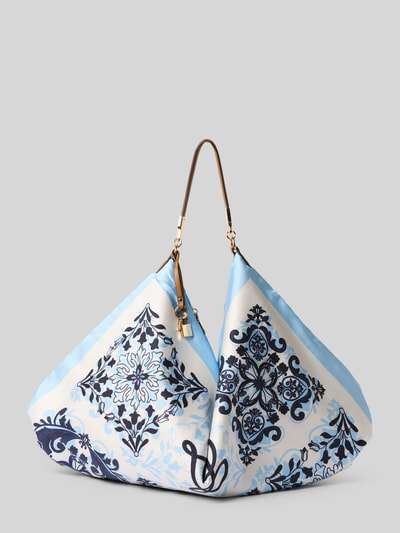 Produktfoto, Handtasche mit Tragehenkel Modell 'FOULARD' von Liu Jo White aus Satin mit Hauptfach, Reißverschluss, Label-Applikation, blau-weißem Muster, Breite 70 cm, Länge 40 cm, Tiefe 5 cm, Schulterriemen 38 cm.