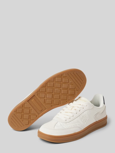 Tommy Hilfiger Sneakersy niskie z zamszu Écru 4