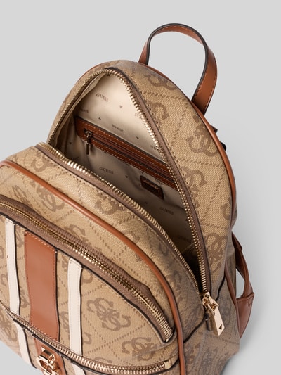 Guess Rucksack im Logo-Design Modell 'ERENIA' Hellbraun 5